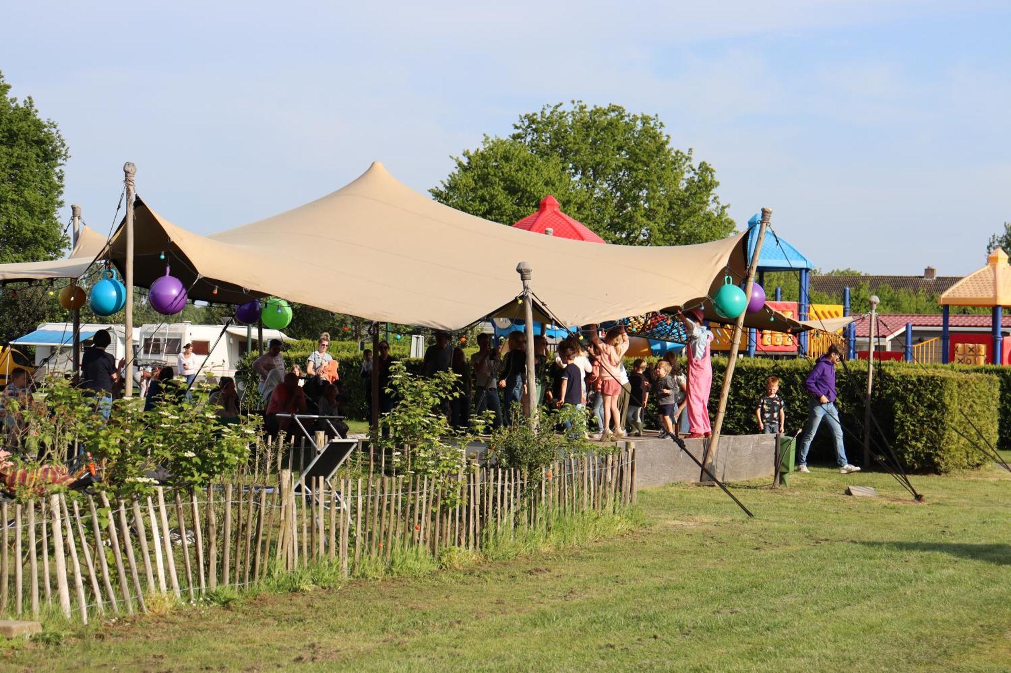 Holiday Park Duinhoeve Udenhout Exterior photo