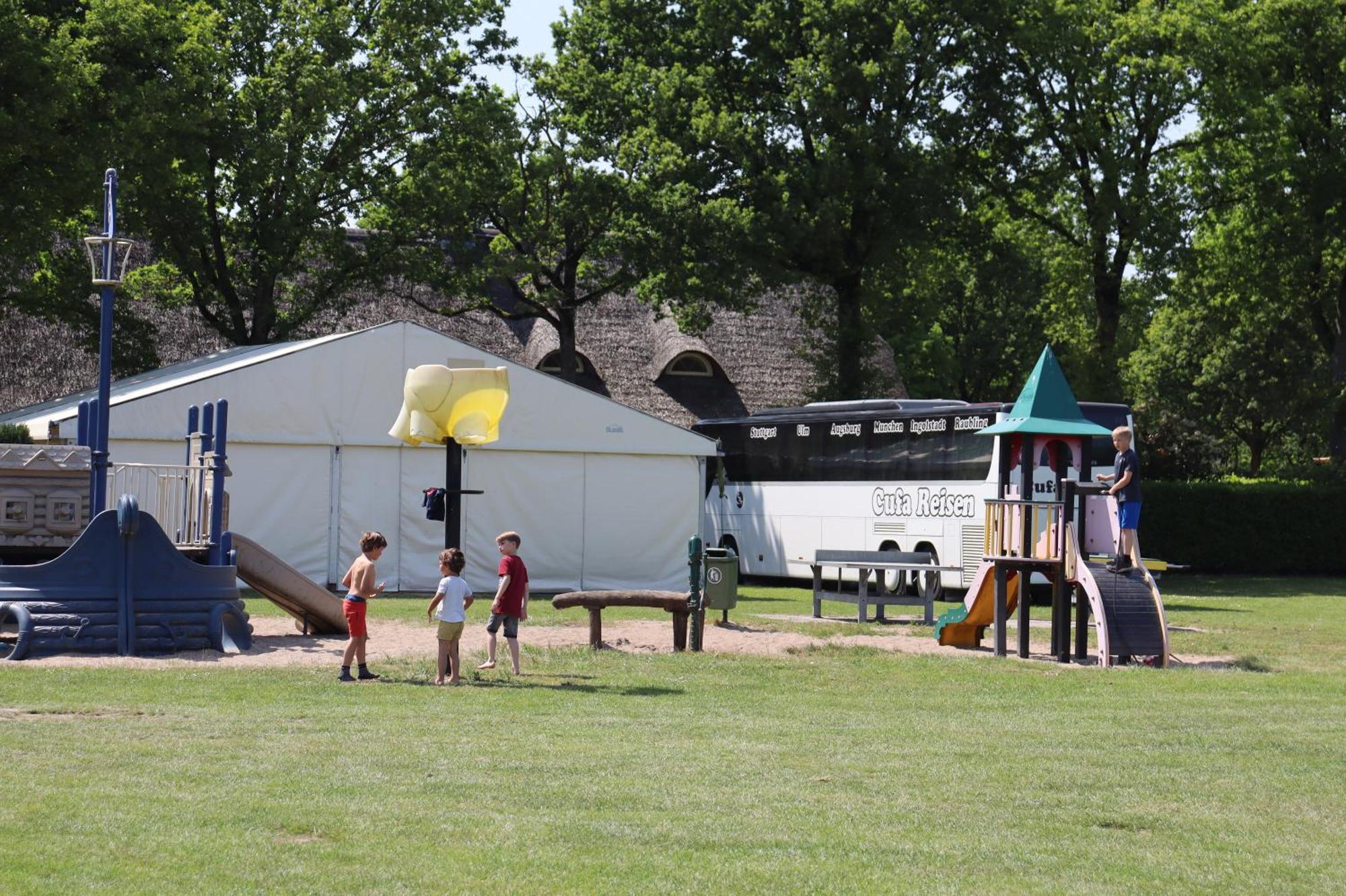 Holiday Park Duinhoeve Udenhout Exterior photo